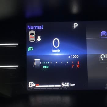 Sixt Rent A Car Eksik Depo Benzin Araç Teslim Etti