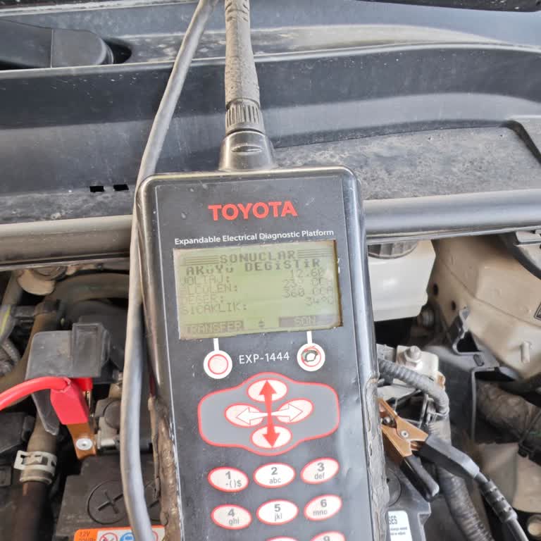 Toyota Corolla 1.5 Dream Akü Sorunu