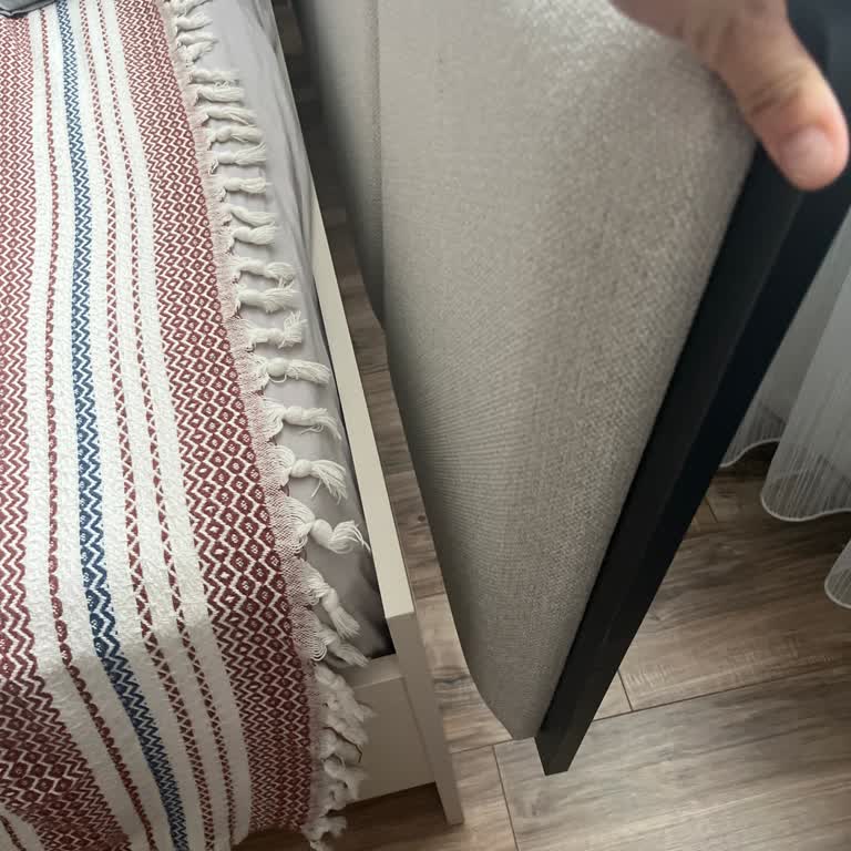 Vivense Bazalı Karyola Kötü