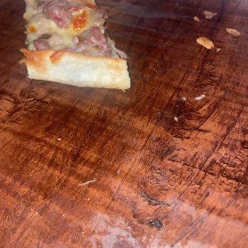 Bolu Muhtarın Yeri'nde Sinekli Pide