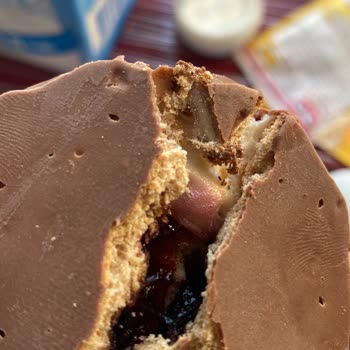 Ülker Halleyde Kurt Çıktı