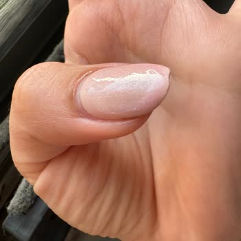 Eylül Öztürk Ataşehir Kalıcı Oje