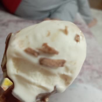 Golf Dondurma Dondurmadan Çıkan Tahta Parçaları