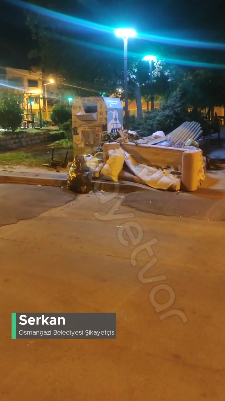 Osmangazi Belediyesi Kullanılmış Atık Ev Eşyaları Ve Çöp! videonun kapak resmi
