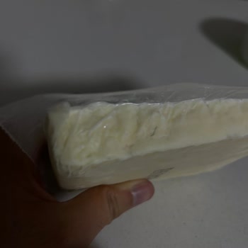 Migros Hemen Uygulamasından Peynir Aldım Kapalı Paket İçinde Kıl Çıktı