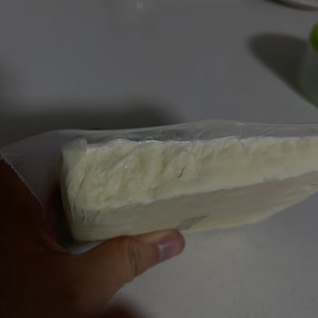 Altınkılıç Marka Gurme Tulum Peynirinin İçinden Kıl Çıktı