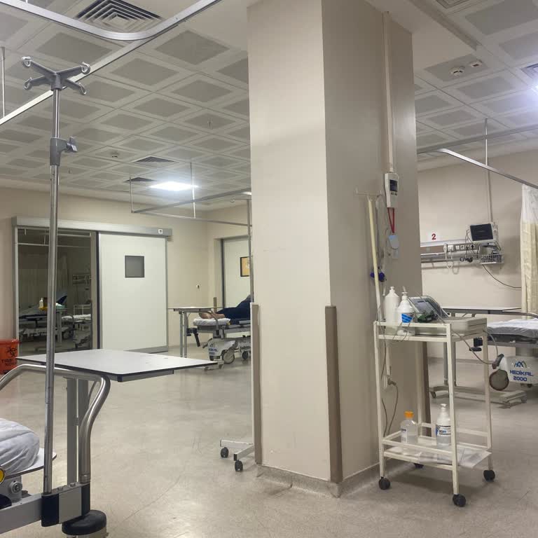 Türkan Özilhan Devlet Hastanesi Acille Geldim Karşılaştığım Duruma Bak