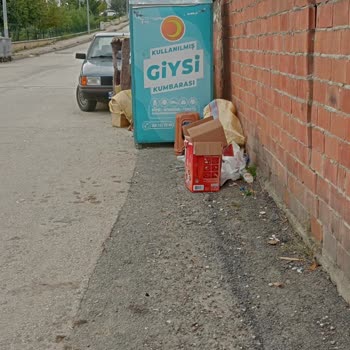 Kastamonu Belediyesi Çöp Sorunu Giysi Kumbarası
