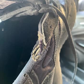 Adidas Ayakkabının Kalitesizliği Hayal Kırıklığı Yarattı