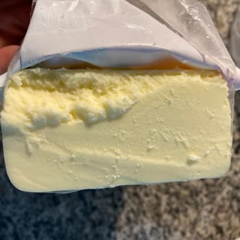 Ekici Kaşar Peyniri Pul Pul Dağılıyor