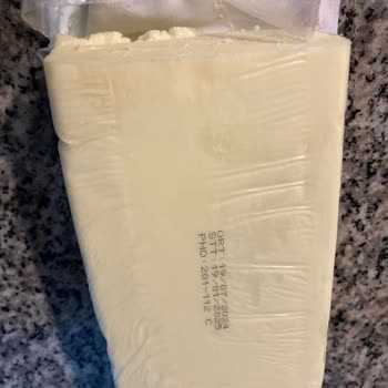 Ekici Kaşar Peyniri Pul Pul Dağılıyor