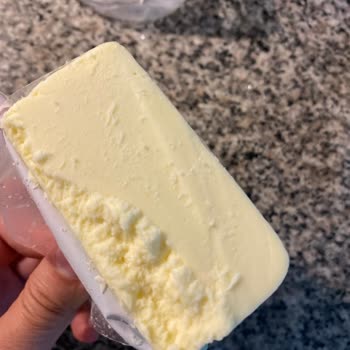 Ekici Kaşar Peyniri Pul Pul Dağılıyor