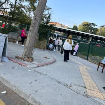 Kartal Belediyesi Ve Zabıta Ekipleri Görevini Yapmıyor