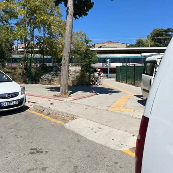 Kartal Belediyesi Ve Zabıta Ekipleri Görevini Yapmıyor