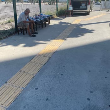 Kartal Belediyesi Ve Zabıta Ekipleri Görevini Yapmıyor