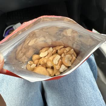 Fropie Marka Kuruyemişten Lastik Çıktı