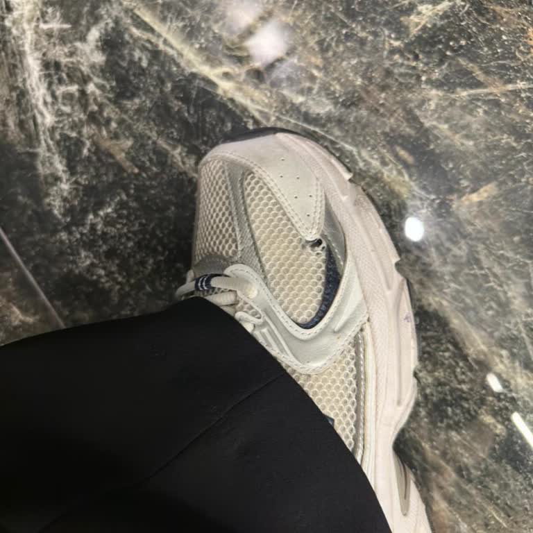 SuperStep New Balance 530 Herkesin Şikayet Ettiği File Kısmanda Hata