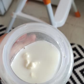 Aptamil 1 Devam Sütü Suda Asla Çözünmüyor