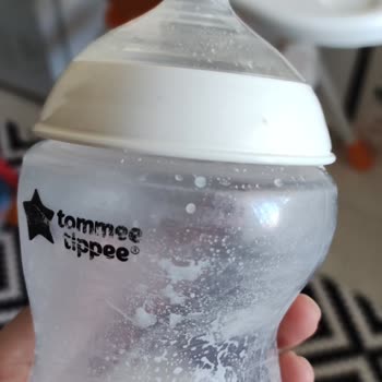 Aptamil 1 Devam Sütü Suda Asla Çözünmüyor