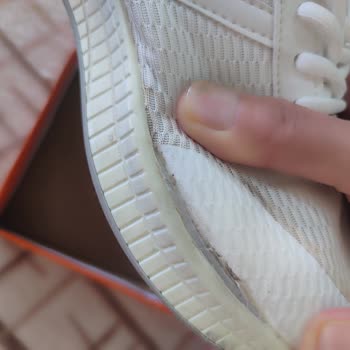 SellerRunning FLO Ayakkabıları Kalitesi Bu Mu