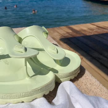 A101'den Aldığım Birkenstock Terlik İlk Giyişte Ciklet Gibi Uzadı.