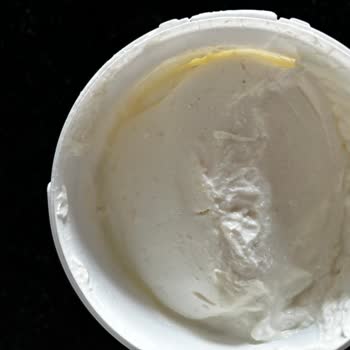 İçim Süt ve Süt Ürünleri İçim Süzme Yoğurt Tozlu Çıktı