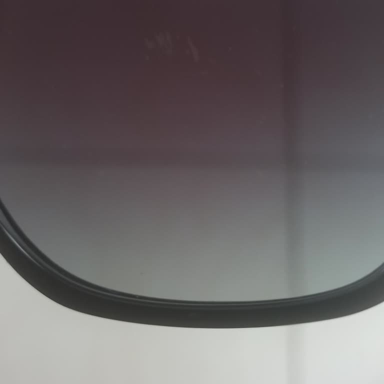 Emporio Armani Emporio Armanı Gözlük Camının Soyulması