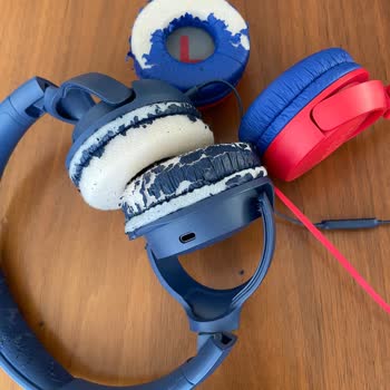 JBL JR310 Çocuk Kulaklığı - Kumaş Tehlikesi