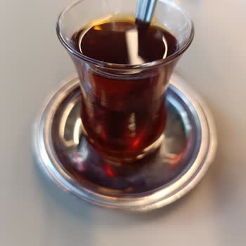 Köfteci Yusuf, A Hiç Yakışmıyor.