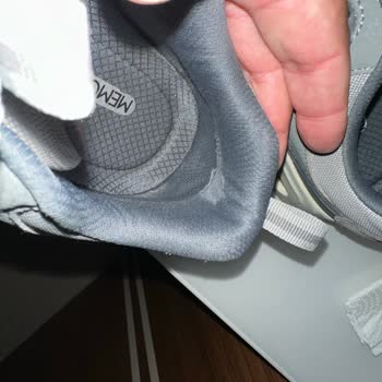 Skechers Ayakkabı Topuk Astarı 50-60 Giymede Yırtıldı