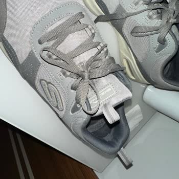 Skechers Ayakkabı Topuk Astarı 50-60 Giymede Yırtıldı