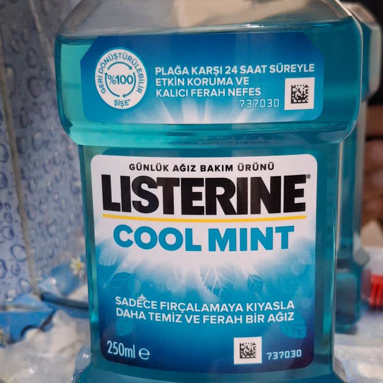 Listerine Listerin Damaklarıma Hasar Verdi.