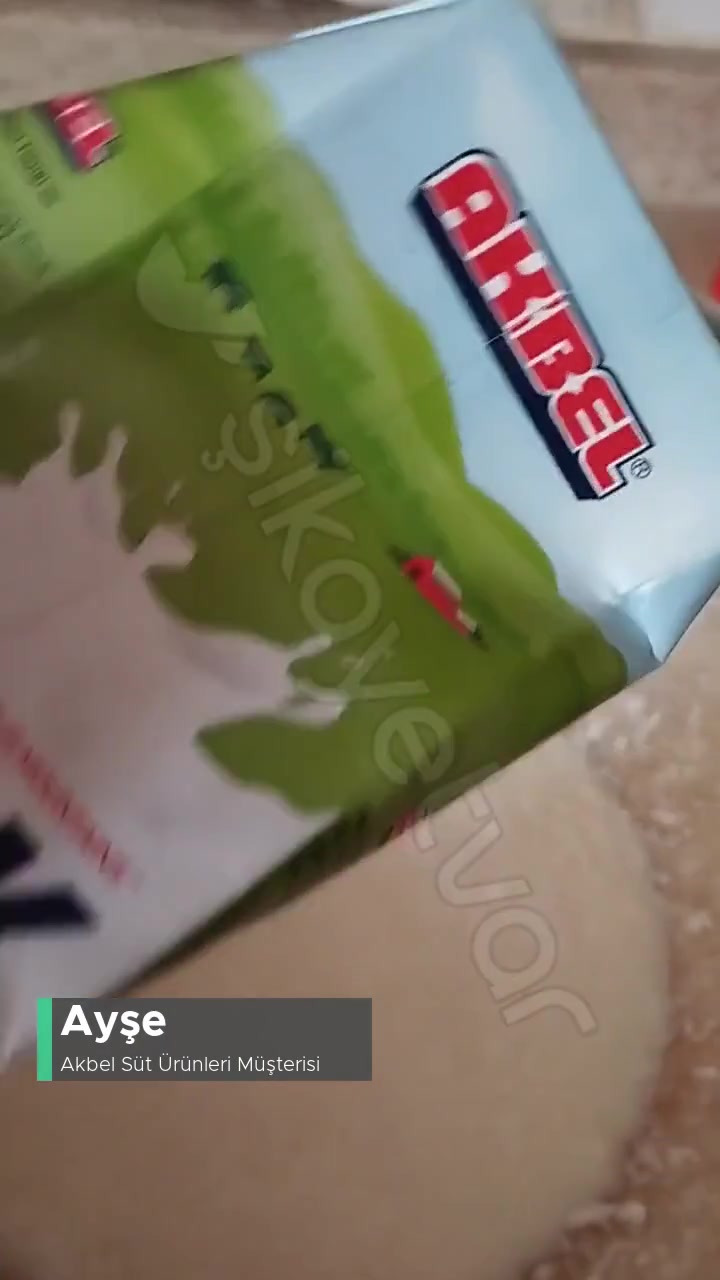 Akbel Süt Bozuk Çıktı, Paramız Çöpe Gidiyor! videonun kapak resmi