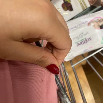 5M Migros Alıveriş Arabaları Bozuk Ve Elbisemi Yırttı!