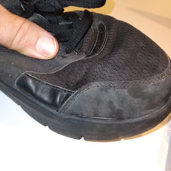 Skechers Spor Ayakkabı Ürün Kalitesizliği.