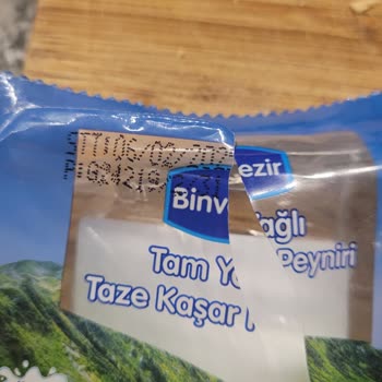 BİM Binvezir Peynirden Saç Çıktı