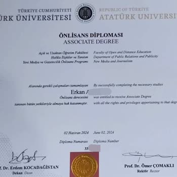 Replika Diploma Yalvarırım Mezuniyet Sağlayın Ve Diplomamı Gönderin