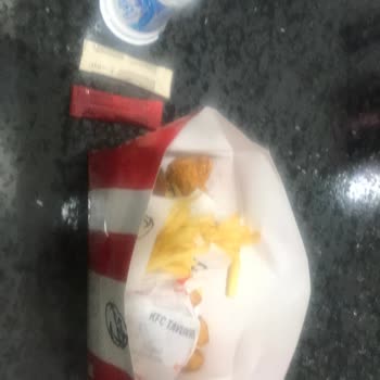 KFC Ürünü Eksik Ve Özensiz Göndermesi!
