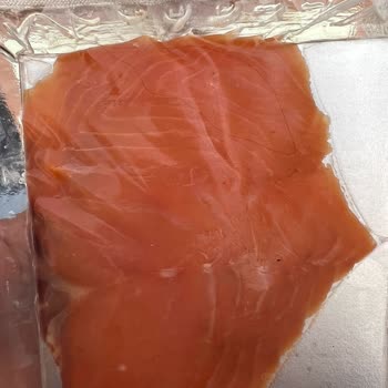 Mezzemarin Somon Füme İçinden Saç Çıktı