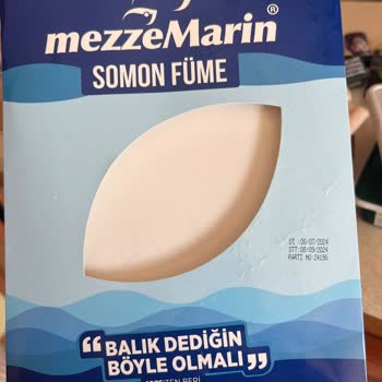 Mezzemarin Somon Füme İçinden Saç Çıktı