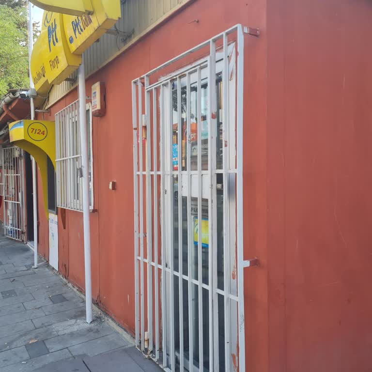 PTT Kargo Şenlikköy Şube Sürekli Kapalı!