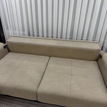 Ergül Mobilya Koltuklarında Kumaşlarda Renk Solması Mevcut