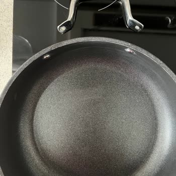 Leggno Tencerenin 5 Ayda Sapı Koptu, Servis Hizmeti Yok