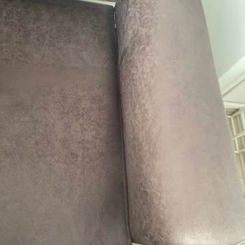 İstikbal Koltuk Kumaşı Renk Attı Ve Esnekliğini Yitirdi