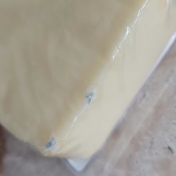 Yağmur Süt Zeytin Markalı Kaşar Peynirinde Küflenme Sorunu