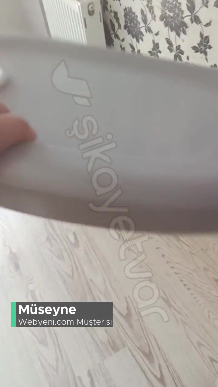 Webyeni.com Çocuk Mama Sandalyesi Kusurlu! videonun kapak resmi