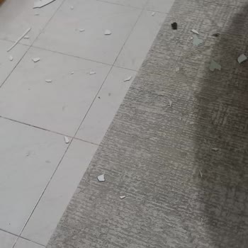 STM Mağazacılık Camlı Mutfak Masasının Camının Parçalanması