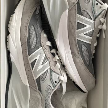 New Balance 990v6 Domuz Derisi Ürün