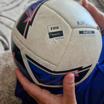 Decathlon'dan Aldığım Futbol Topu 10 Günde Yırtıldı
