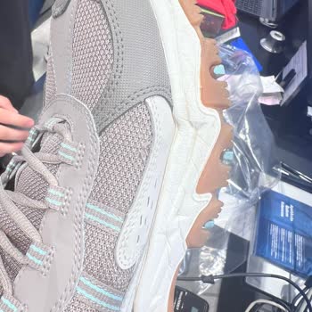 Skechers Üretim Hatası Ürün